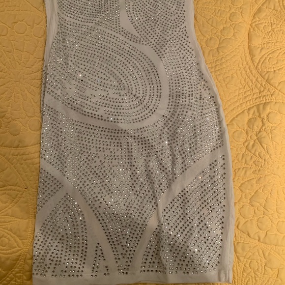 Windsor Dress Size: SMALL - Picture 2 of 4